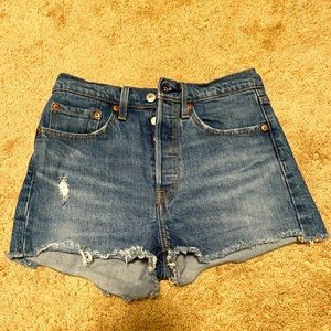 Levi’s 520 shorts